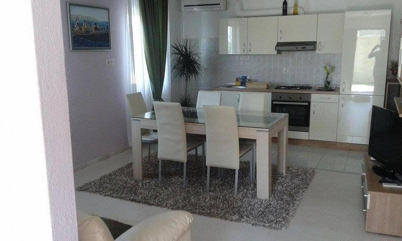 טרוגיר Apartman Kristina מראה חיצוני תמונה